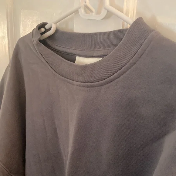 Men’s H&M sweatshirt. - Picture 2 of 2